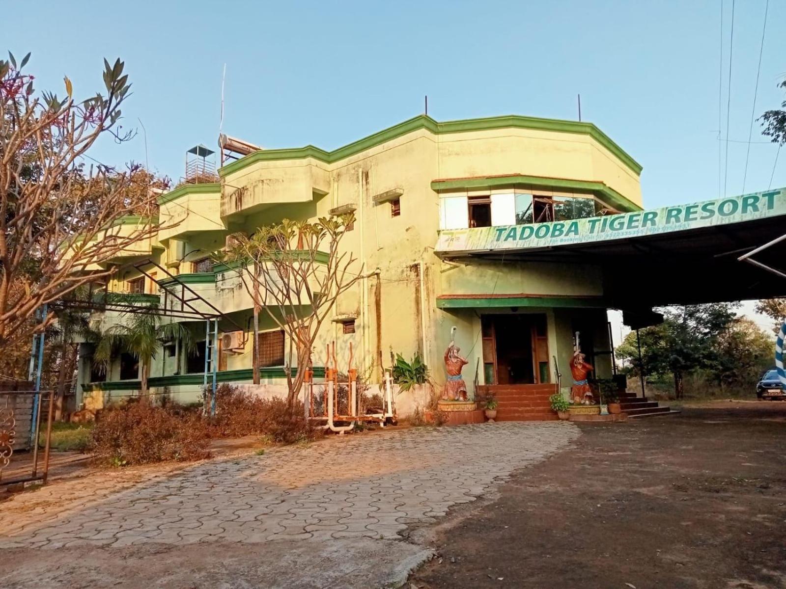 Oyo Flagship Tadoba Tiger Resort Mohurli Ngoại thất bức ảnh